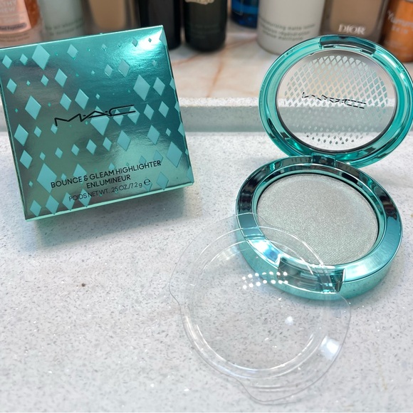 MAC Cosmetics Other - MAC ~ ‘INVESTMINT’ Bounce & Gleam Highlighter ~ Full Size ~ RARE & HTF ~ BNIB